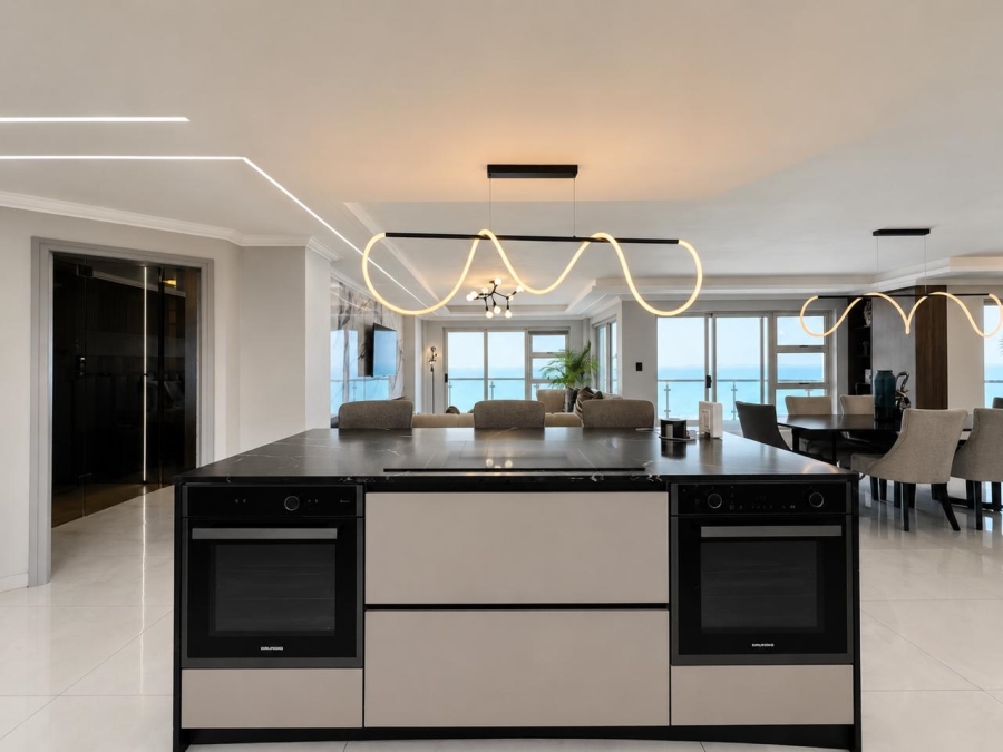 4 Bedroom Property for Sale in Beachfront Western Cape